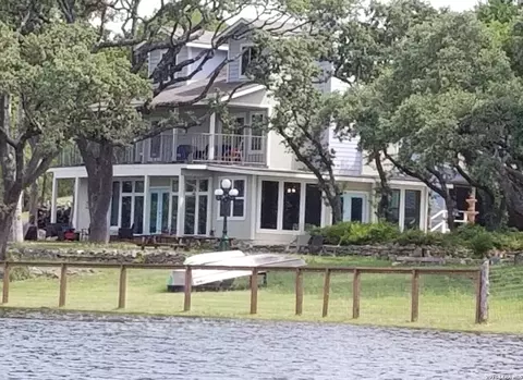1676 Lake Dr, Spring Branch, TX 78070