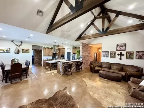 Entry Way - 16489 Fm 472, Devine, TX 78016 photo 1 of 3