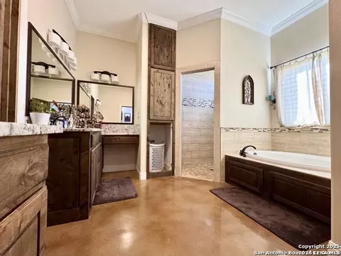 Bath - 16489 Fm 472, Devine, TX 78016 photo 1 of 1