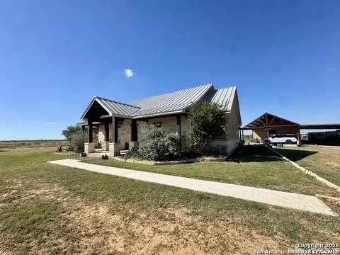 Exterior - 16489 Fm 472, Devine, TX 78016 photo 2 of 7