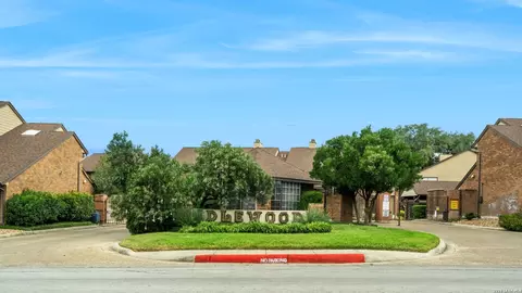 3605 Hidden Dr #A6, San Antonio, TX 78217