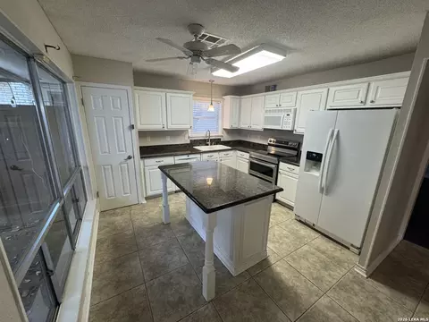 11303 Vance Jackson Rd #K1, San Antonio, TX 78230