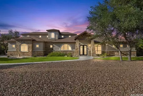 8 Braeburn Ct, Bulverde, TX 78163