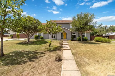 200 Sterling Browning Rd, Hollywood Park, TX 78232