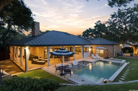 13903 Bluffoak, San Antonio, TX 78216
