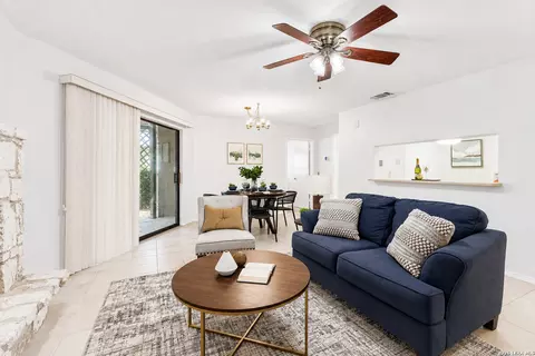 3430 Turtle Vlg #101, San Antonio, TX 78230