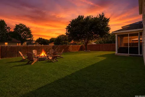 8003 Saratoga Knl, Selma, TX 78154