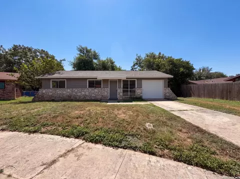 102 Dartmoor Dr, Schertz, TX 78154