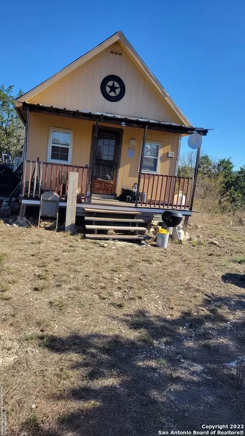 500 Private Road 3340, Sabinal, TX 78881