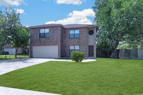 8022 Chestnut Clay Ln, Converse, TX 78109