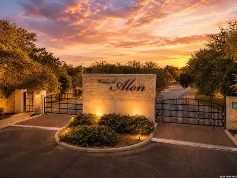 11906 Amsterdam, San Antonio, TX 78230