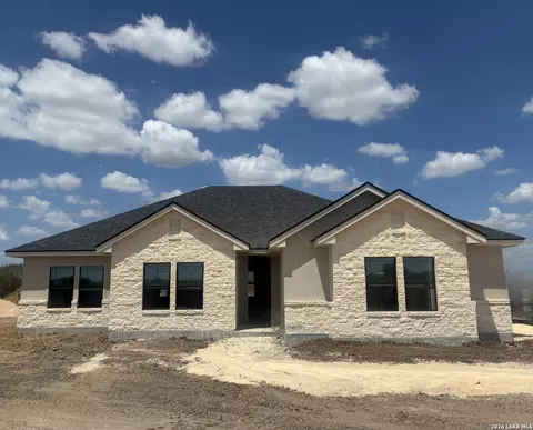 3074 Vista Rdg, Marion, TX 78124