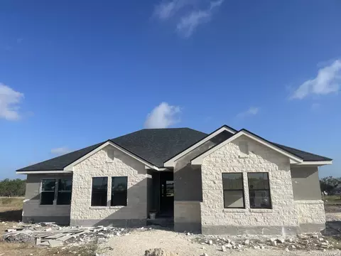 3074 Vista Rdg, Marion, TX 78124