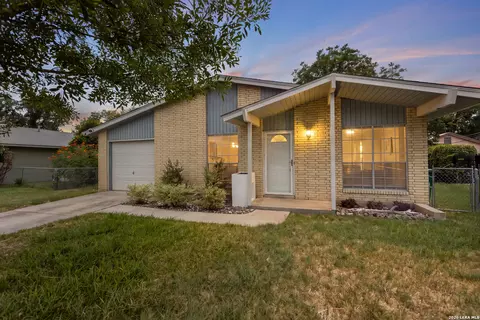 9018 Chaminade Dr, San Antonio, TX 78224