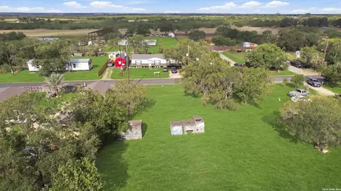 18764 Lagloria, Elmendorf, TX 78112
