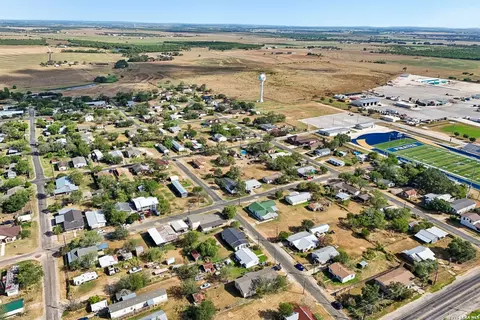101 N Mcdaniel St, Poth, TX 78147 photo 10
