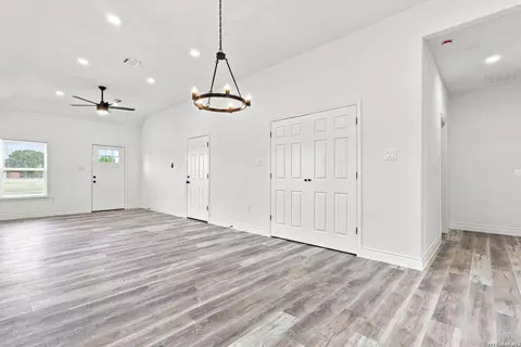 6018 Waycross Ln, San Antonio, TX 78220
