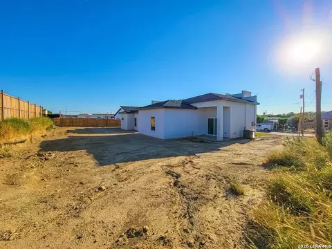 Other - 1022 Colon Ln, Eagle Pass, TX 78852 photo 9 of 10