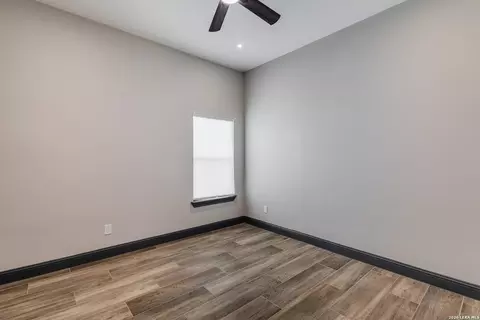 Bedroom - 1022 Colon Ln, Eagle Pass, TX 78852 photo 6 of 6