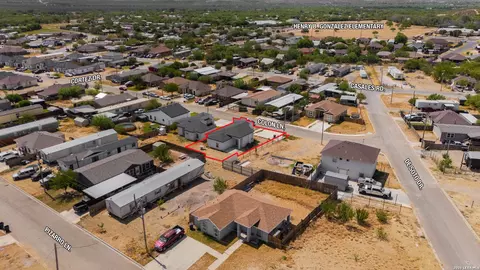 View/Area - 1022 Colon Ln, Eagle Pass, TX 78852 photo 6 of 7