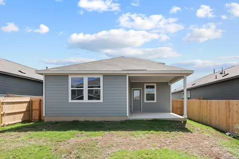 5510 Franklin Hls, Von Ormy, TX 78073 photo 2