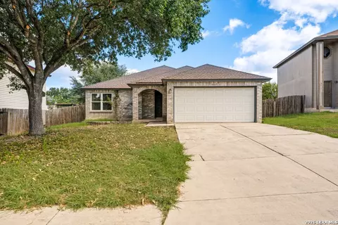 8015 Chestnut Gate Dr, Converse, TX 78109