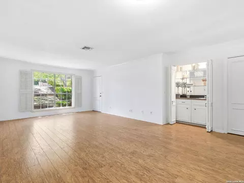 7926 Broadway #107, San Antonio, TX 78209