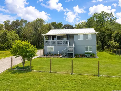 1089 High Pt, Spring Branch, TX 78070