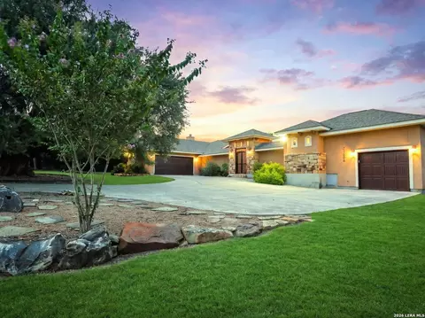 27606 Bogen Rd, New Braunfels, TX 78132