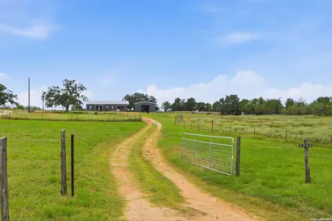1754 County Road 467, Stockdale, TX 78160
