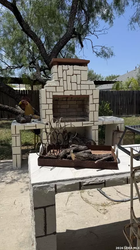 Other - 116 View Dr, Eagle Pass, TX 78852 photo 5 of 12