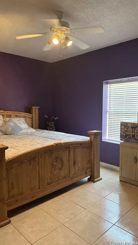 Bedroom - 116 View Dr, Eagle Pass, TX 78852 photo 1 of 2