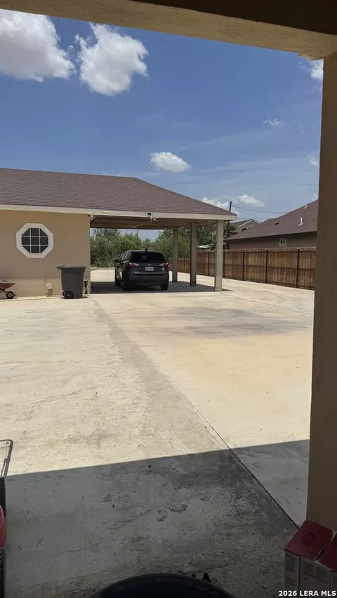 Exterior - 116 View Dr, Eagle Pass, TX 78852 photo 5 of 7