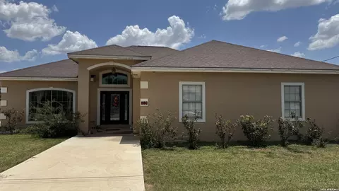 Exterior - 116 View Dr, Eagle Pass, TX 78852 photo 2 of 7