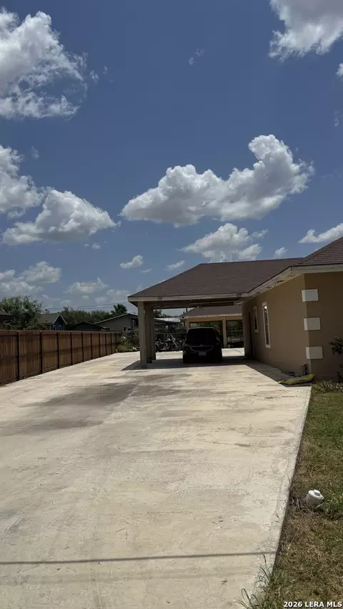 Other - 116 View Dr, Eagle Pass, TX 78852 photo 1 of 12