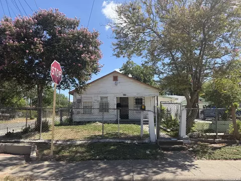 3100 Vera Cruz, San Antonio, TX 78207