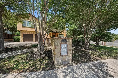123 Eaton St #102, Alamo Heights, TX 78209