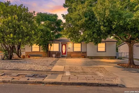 359 Pilgrim Dr, San Antonio, TX 78213