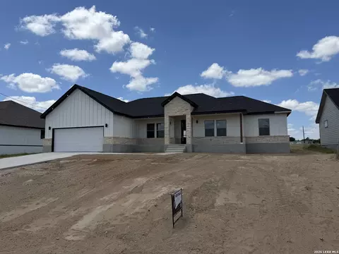 16919 Rancho Escondido, Atascosa, TX 78002