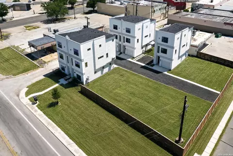 3214 N Elmendorf St #102, San Antonio, TX 78201