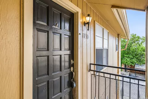 923 Vance Jackson #1110, San Antonio, TX 78201