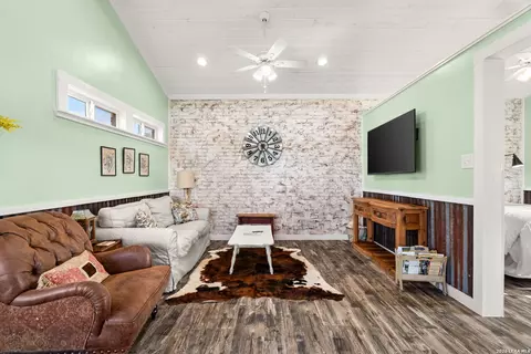 365 Billy Sisson Dr, Johnson City, TX 78636 photo 15