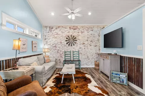 365 Billy Sisson Dr, Johnson City, TX 78636 photo 26