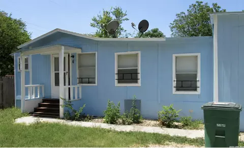 1730 W Poplar, San Antonio, TX 78207
