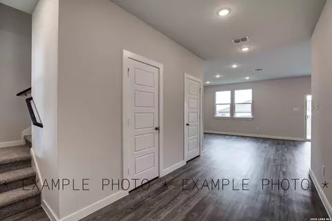 8354 Rocket Vw, San Antonio, TX 78263