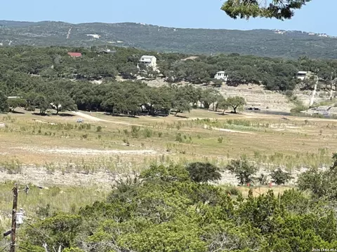 248 Mountain Dr, Lakehills, TX 78063