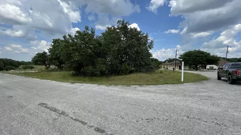 0 Davis Ct, Blanco, TX 78606 photo 5