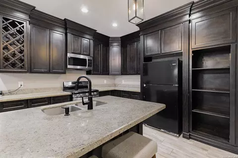 Kitchen - 3853 White Tail Dr, Eagle Pass, TX 78852 photo 2 of 4