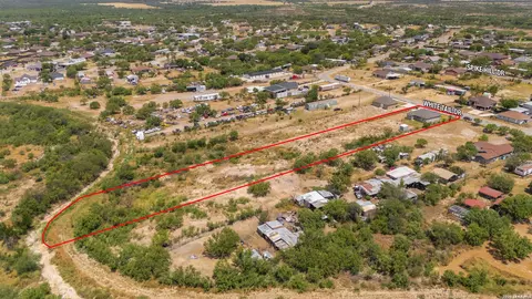 View/Area - 3853 White Tail Dr, Eagle Pass, TX 78852 photo 4 of 4