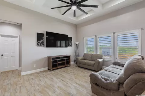 Other - 3853 White Tail Dr, Eagle Pass, TX 78852 photo 3 of 10